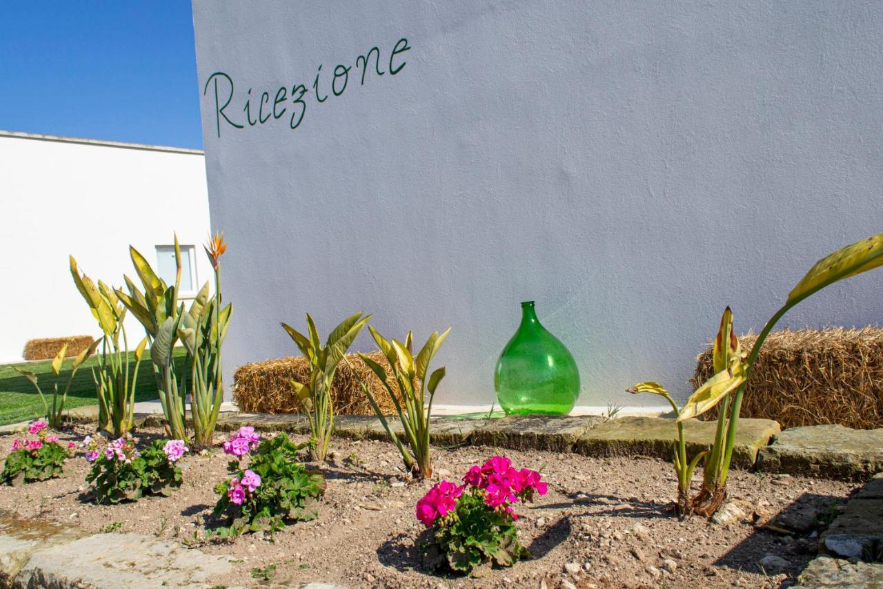 Hotel Masseria Rauccio Torre dell'Orso Esterno foto