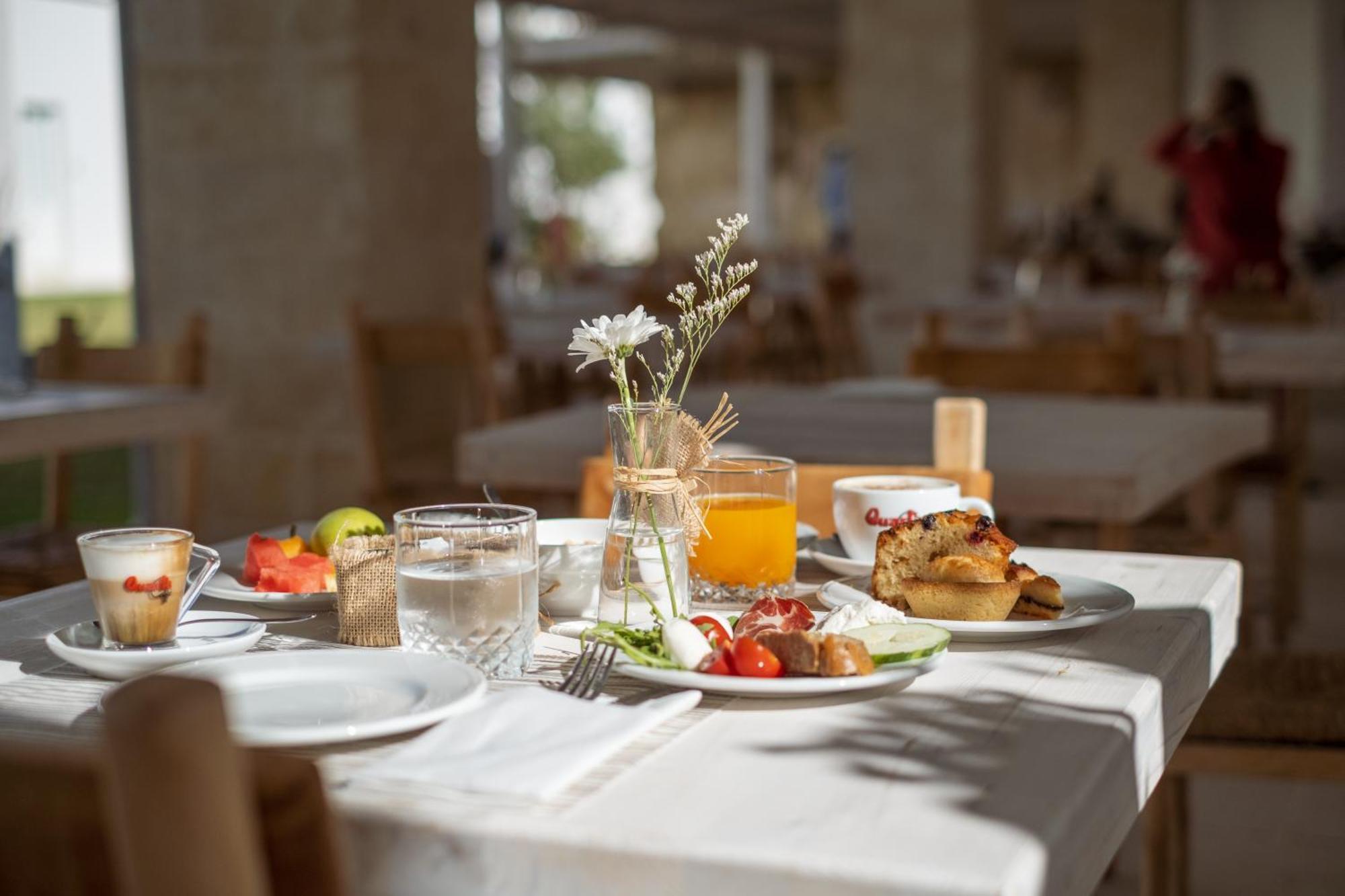 Hotel Masseria Rauccio Torre dell'Orso Esterno foto