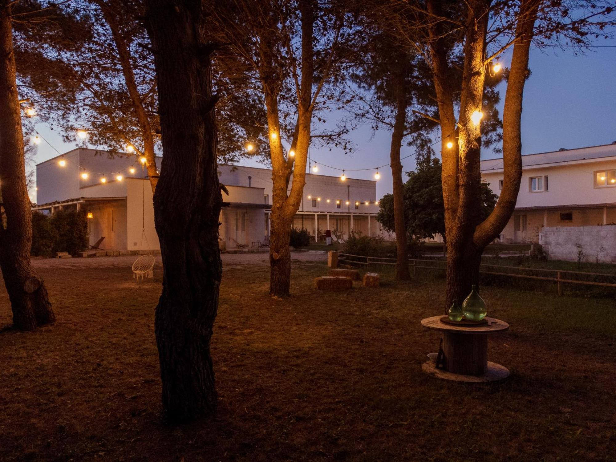 Hotel Masseria Rauccio Torre dell'Orso Esterno foto